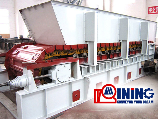 Apron feeder