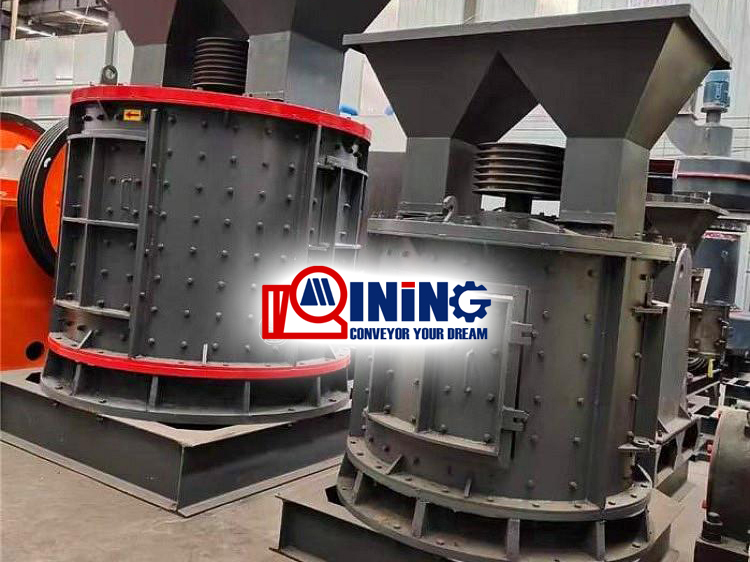 Sand making machine