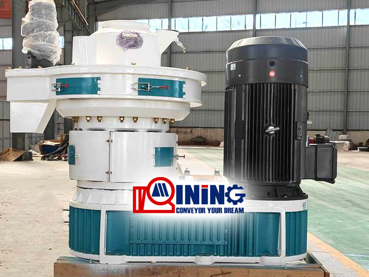 Wood pellet machine