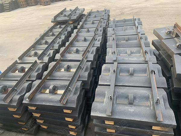 China Steel rubber Liner of Ball Mill Lining Factory Price