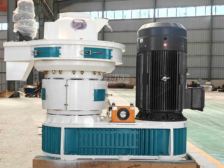 Wood pellet machine