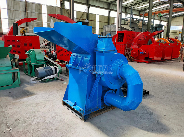 Sawdust crusher machine