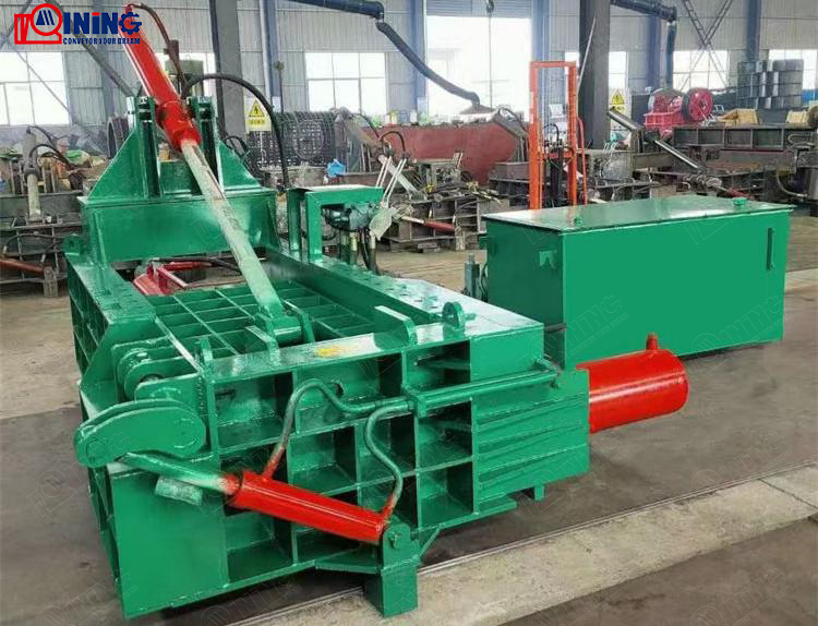 Metal baler baling machine